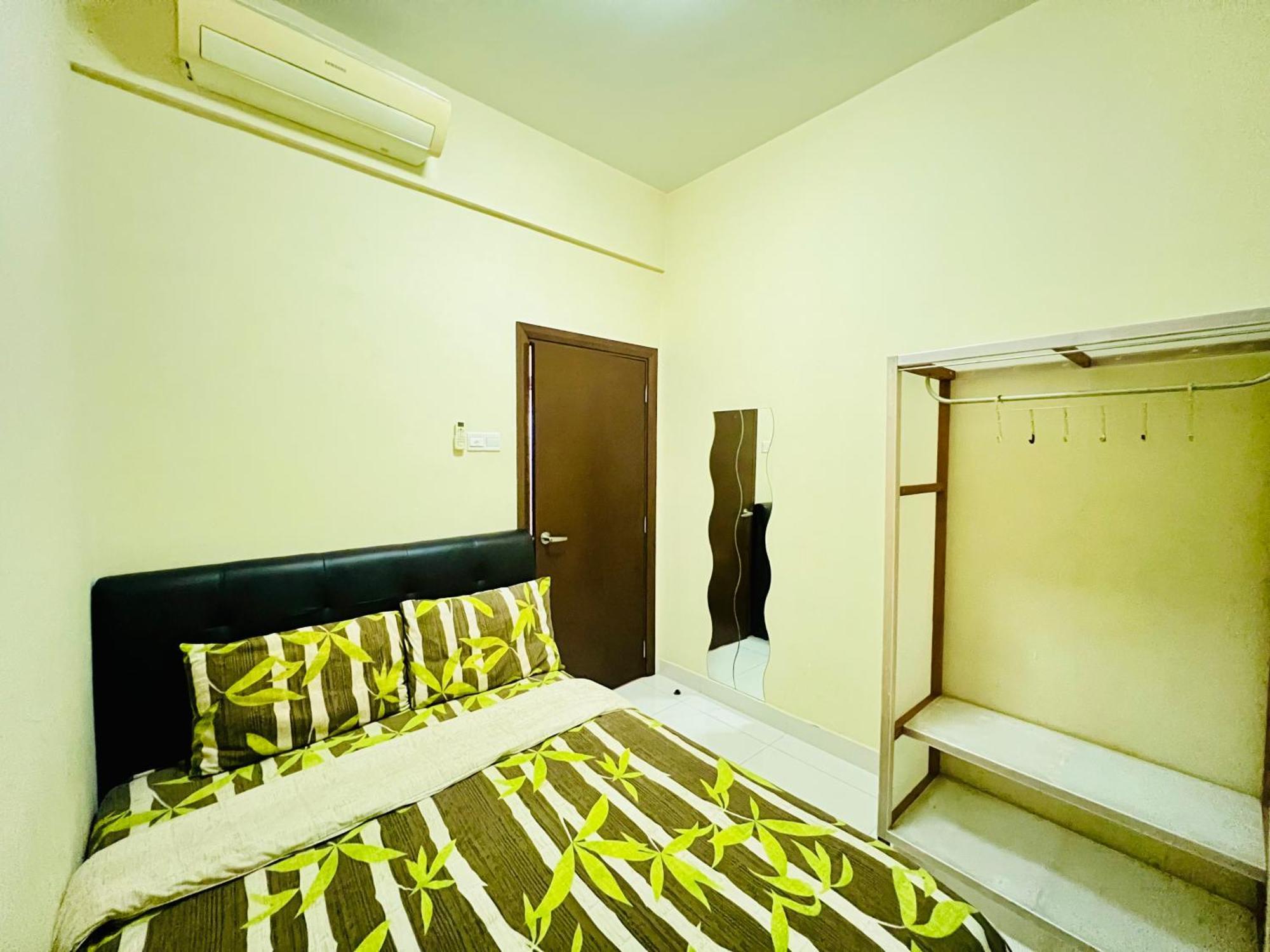 Regalia Spritz Empire Hostel Kuala Lumpur Exterior foto